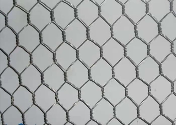 5m-50mの長さポリ塩化ビニールを囲う耐久の鶏/ウサギの金網は塗った